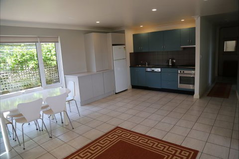 A Beach House Near Manly Two - Queensland Tourism 1